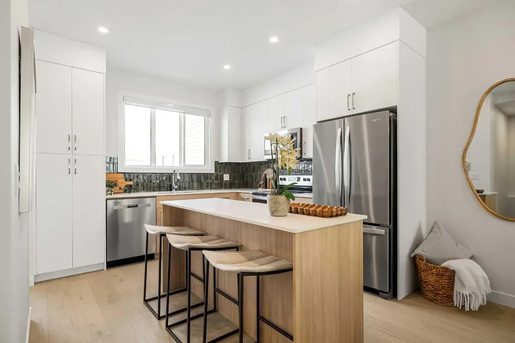 14438 15 Street NE Calgary AB T3P 2T1