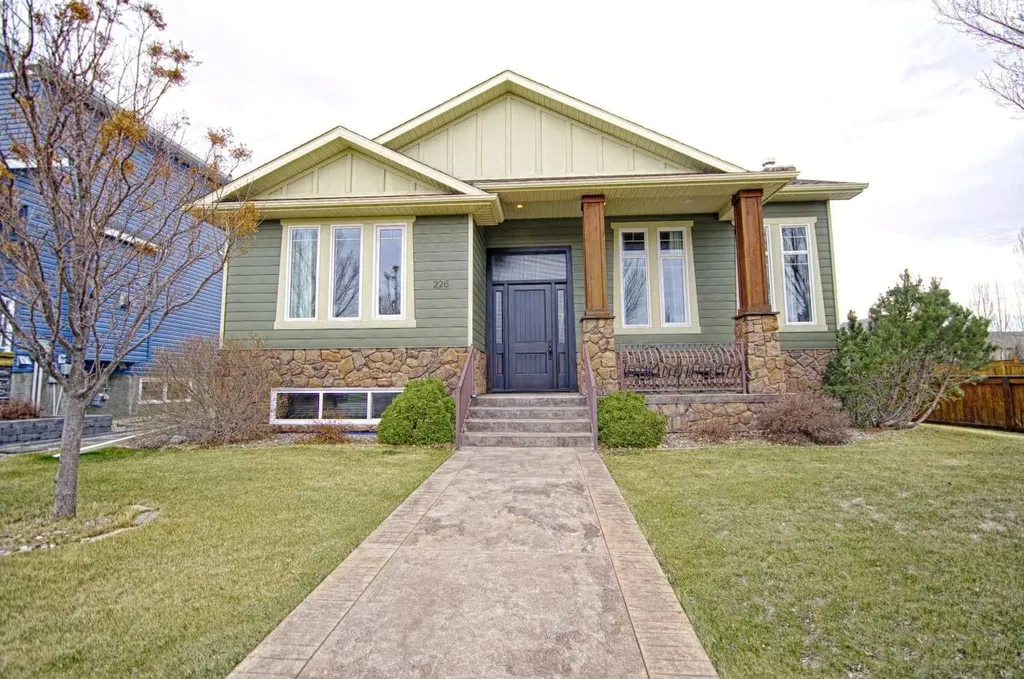 226 Riverstone Boulevard W Lethbridge AB T1K 5P3