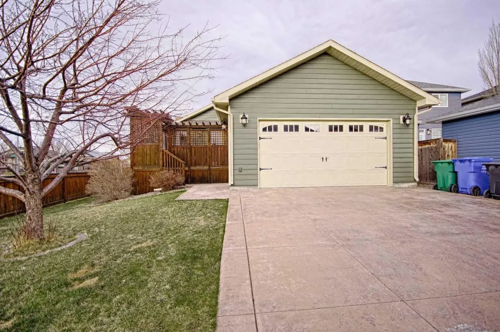 226 Riverstone Boulevard W Lethbridge AB T1K 5P3