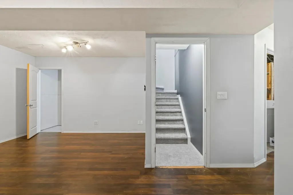 103 Strathaven Drive Strathmore AB T1P 1W3