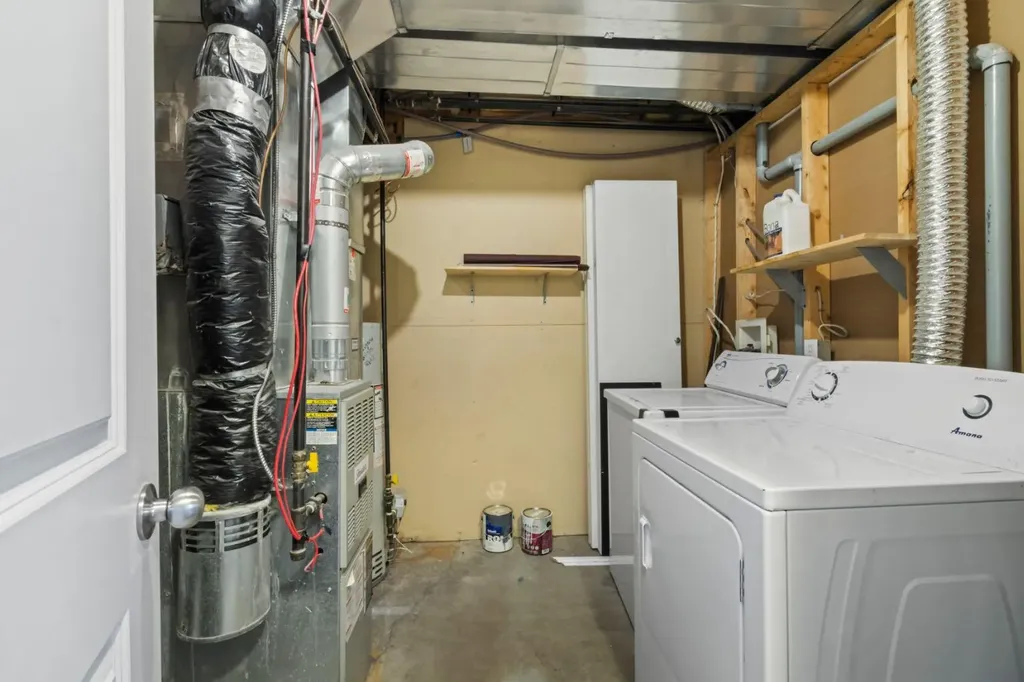 103 Strathaven Drive Strathmore AB T1P 1W3