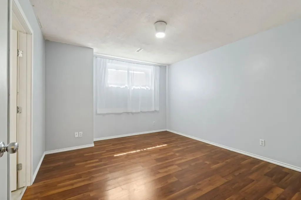 103 Strathaven Drive Strathmore AB T1P 1W3