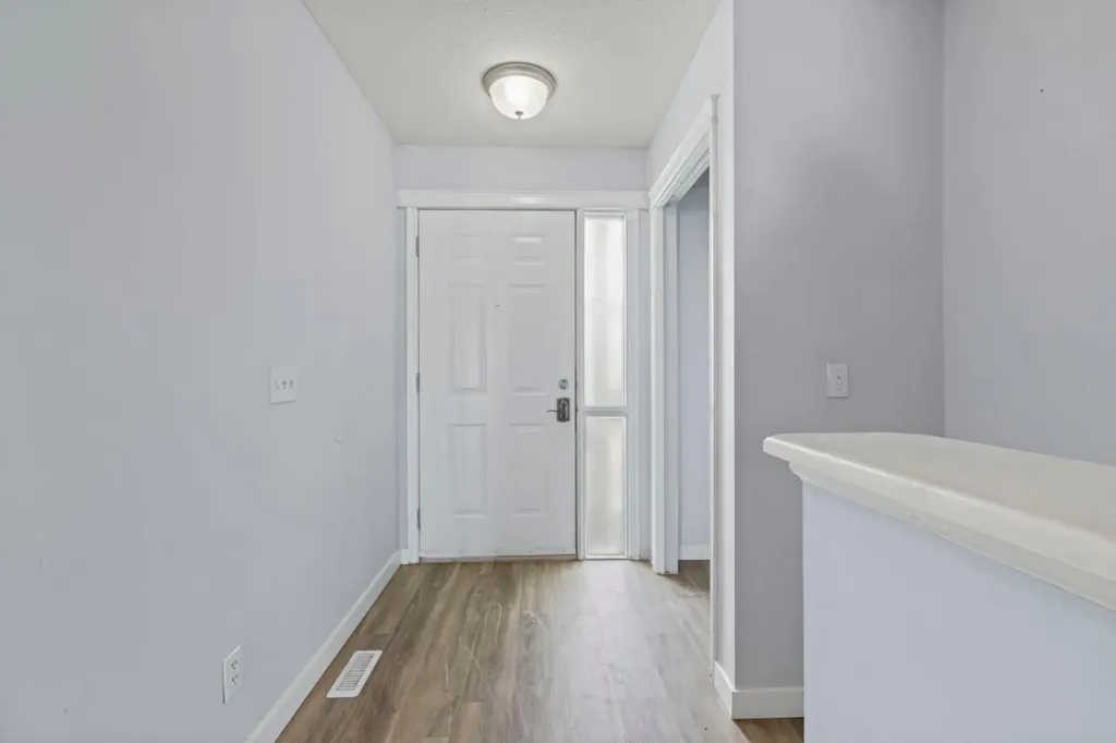 103 Strathaven Drive Strathmore AB T1P 1W3