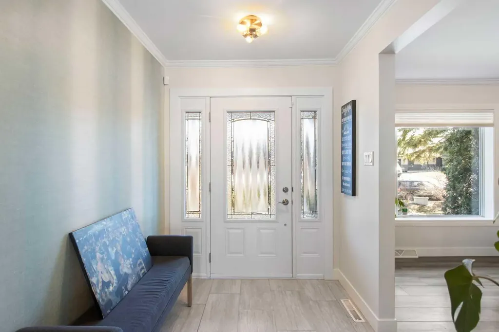 656 Willow Brook Drive SE Calgary AB T2J 1N8