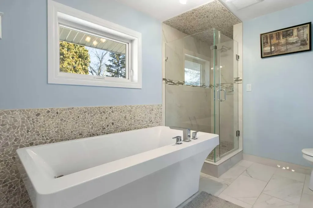 656 Willow Brook Drive SE Calgary AB T2J 1N8
