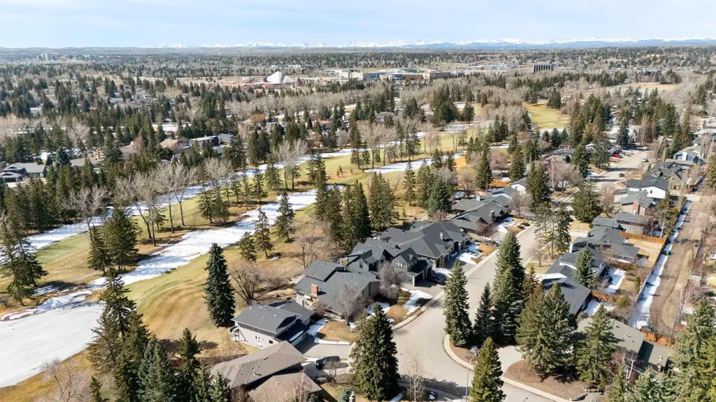 656 Willow Brook Drive SE Calgary AB T2J 1N8