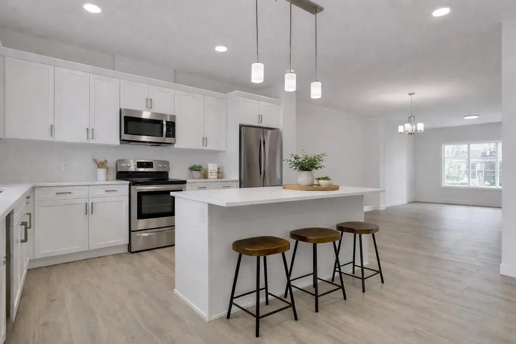 208 Belmont Way SW Calgary AB T2X 5T5