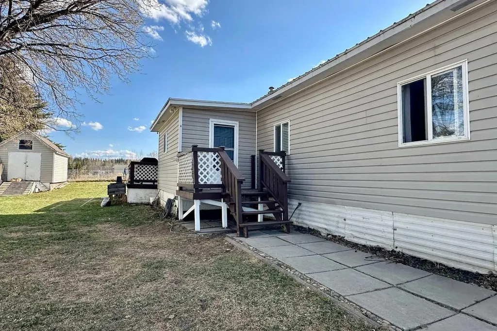 156 River Valley Estates Whitecourt AB T7S 1K2