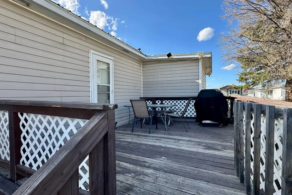 156 River Valley Estates Whitecourt AB T7S 1K2