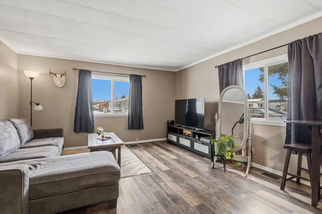 156 River Valley Estates Whitecourt AB T7S 1K2