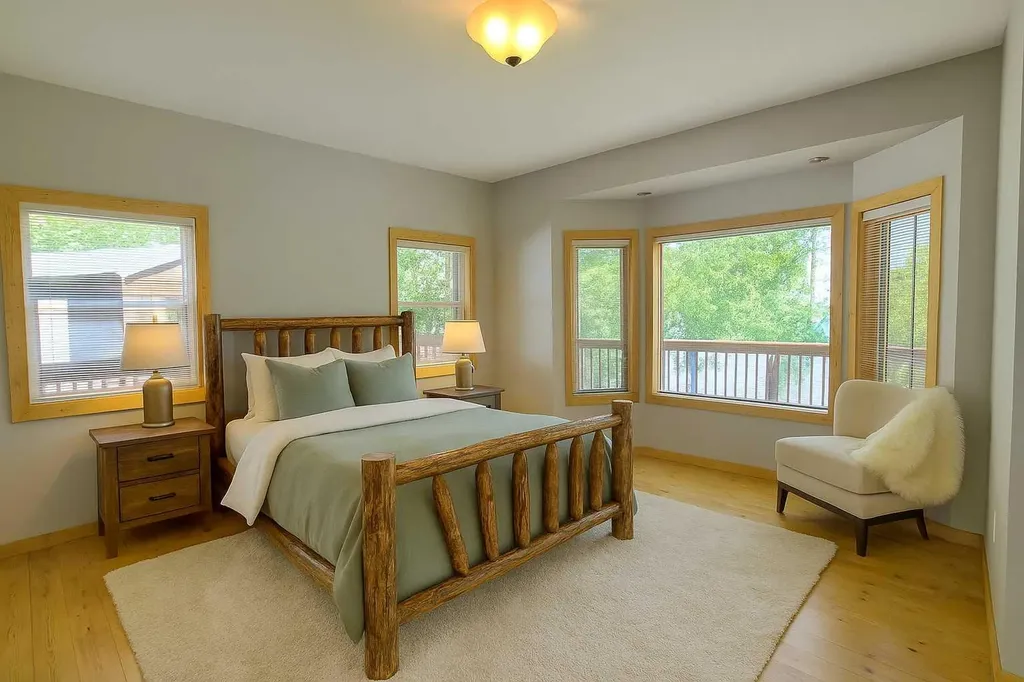 1314 Cottonwood Close Sunbreaker Cove AB T0C0J0