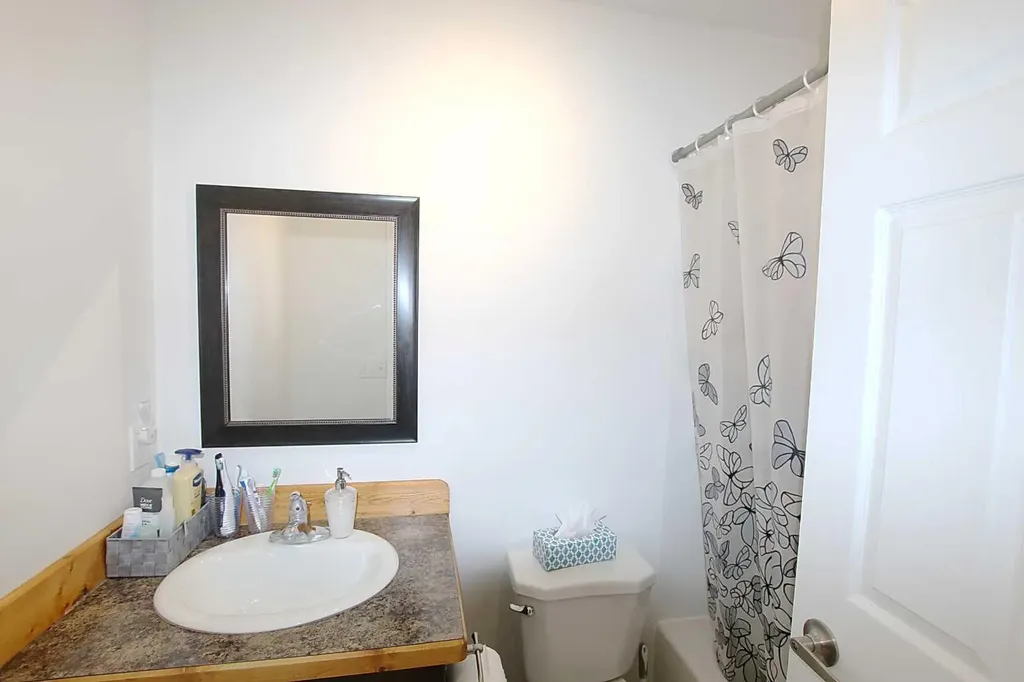 1314 Cottonwood Close Sunbreaker Cove AB T0C0J0