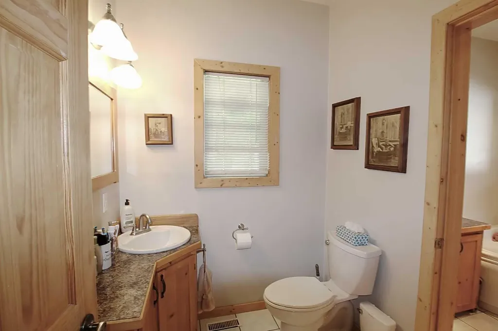 1314 Cottonwood Close Sunbreaker Cove AB T0C0J0