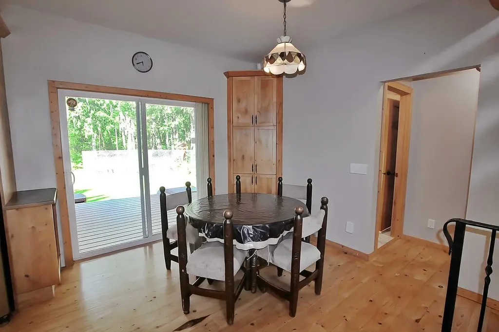 1314 Cottonwood Close Sunbreaker Cove AB T0C0J0