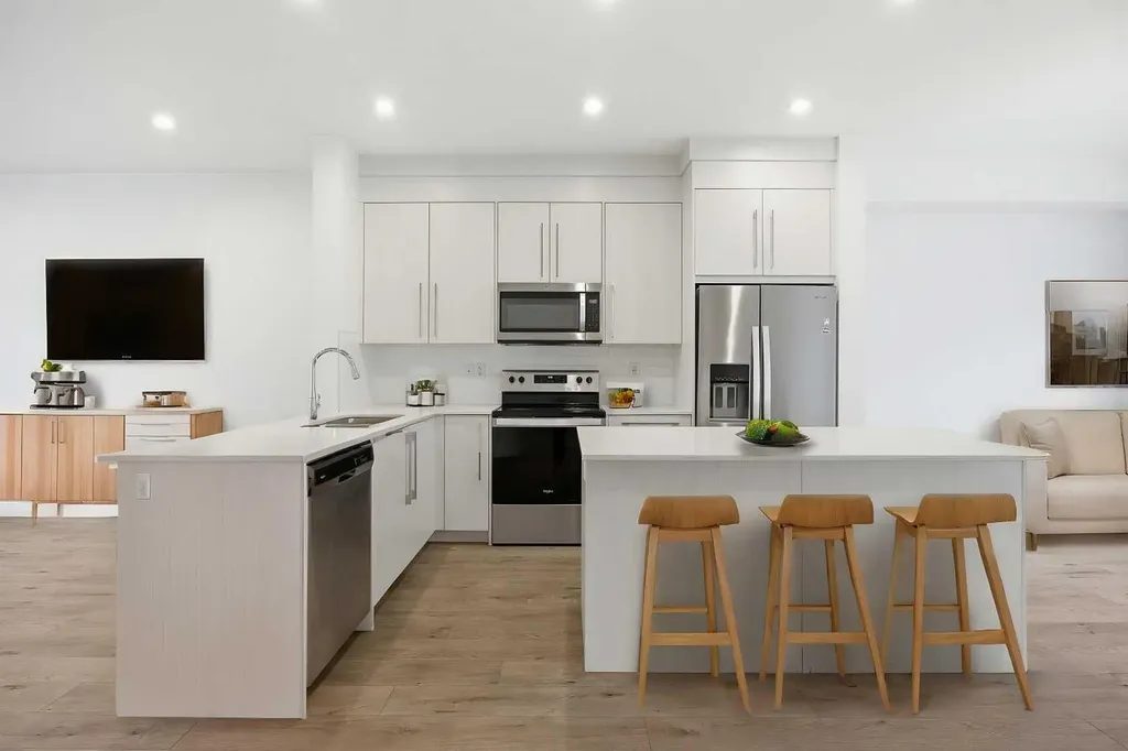 669 Savanna Boulevard NE Calgary AB T3J 4B6
