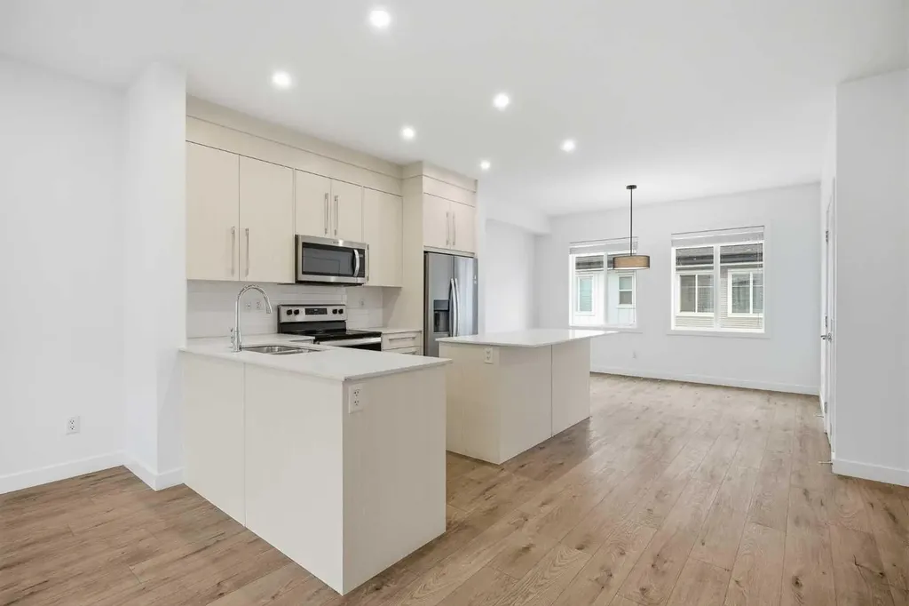 669 Savanna Boulevard NE Calgary AB T3J 4B6