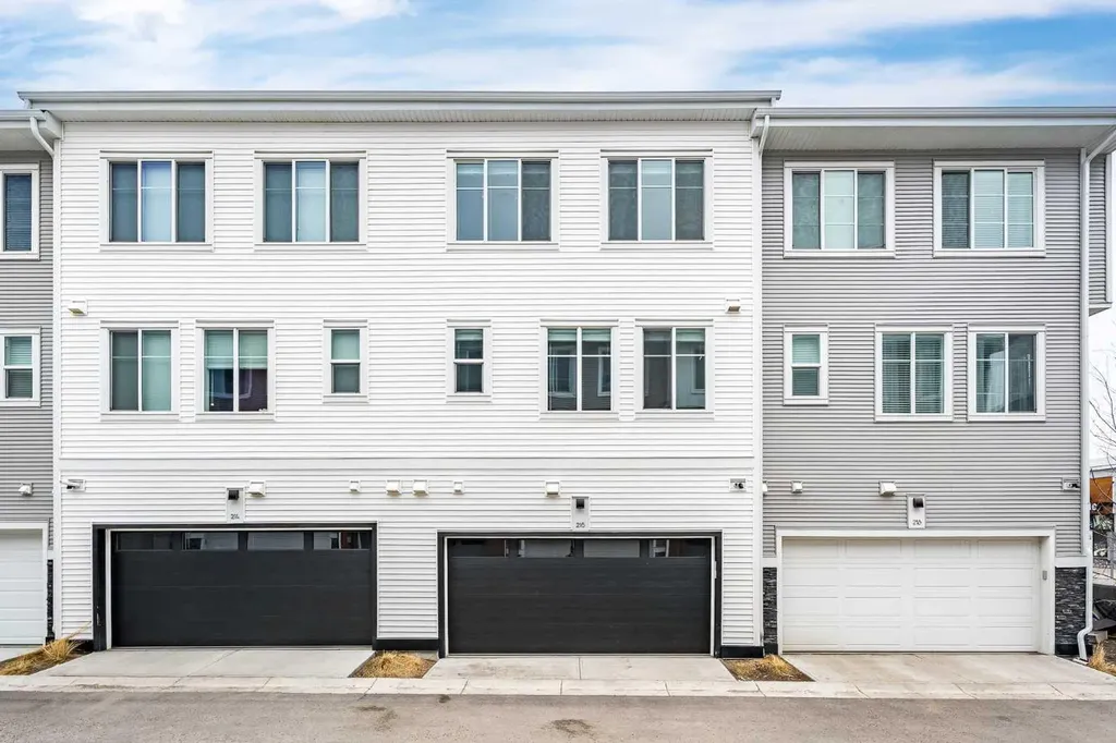 669 Savanna Boulevard NE Calgary AB T3J 4B6