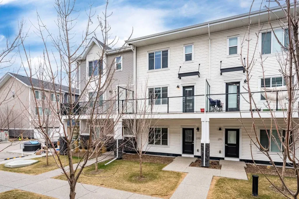 669 Savanna Boulevard NE Calgary AB T3J 4B6