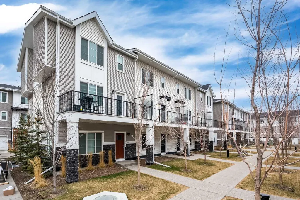 669 Savanna Boulevard NE Calgary AB T3J 4B6
