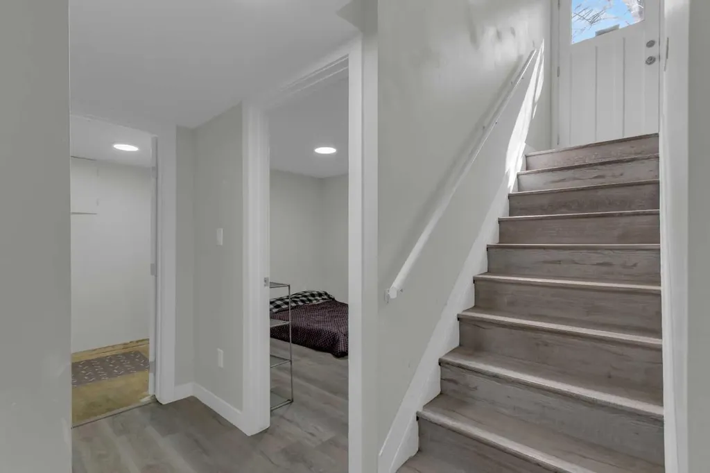 99 Dovercliffe Way SE Calgary AB T2B 1W6