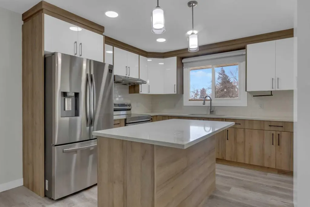 99 Dovercliffe Way SE Calgary AB T2B 1W6