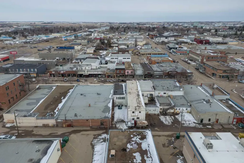 5030 50 Street Camrose AB T4V 1R3