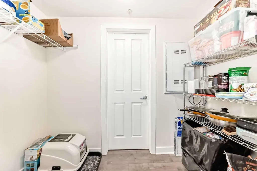 30 Brentwood Common NW Calgary AB T2L2L8