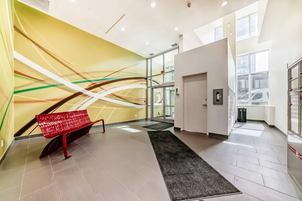 30 Brentwood Common NW Calgary AB T2L2L8