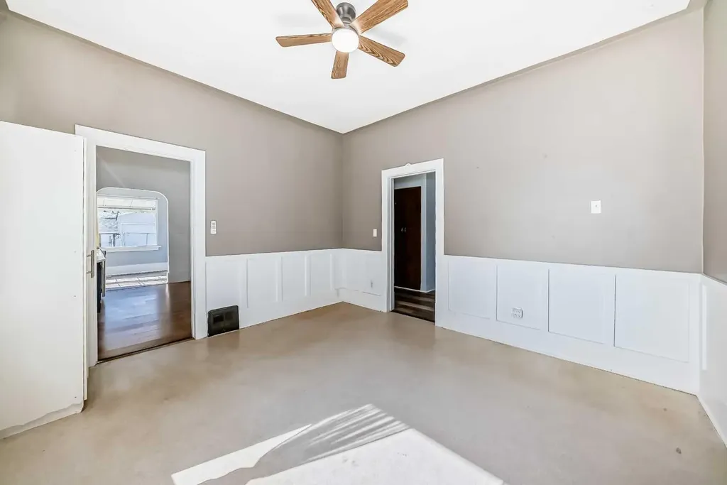 5017 54 Avenue Ponoka AB T4J 1H2