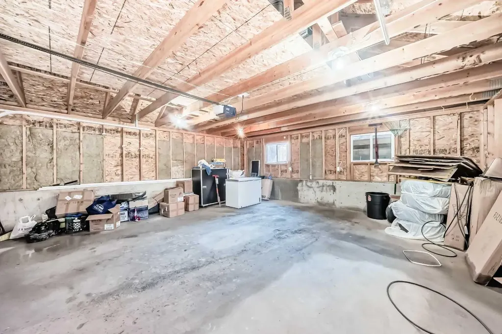 112 Hanover Road SW Calgary AB T2V 3J4
