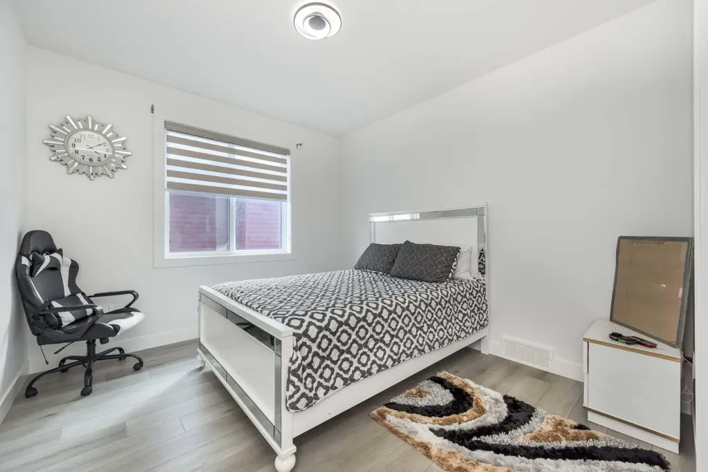 1001 Waterford Drive SE Chestermere AB T1X2T7