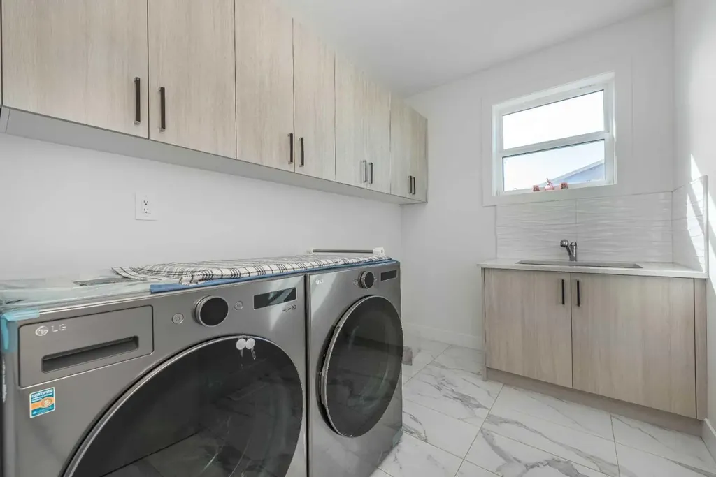 1001 Waterford Drive SE Chestermere AB T1X2T7