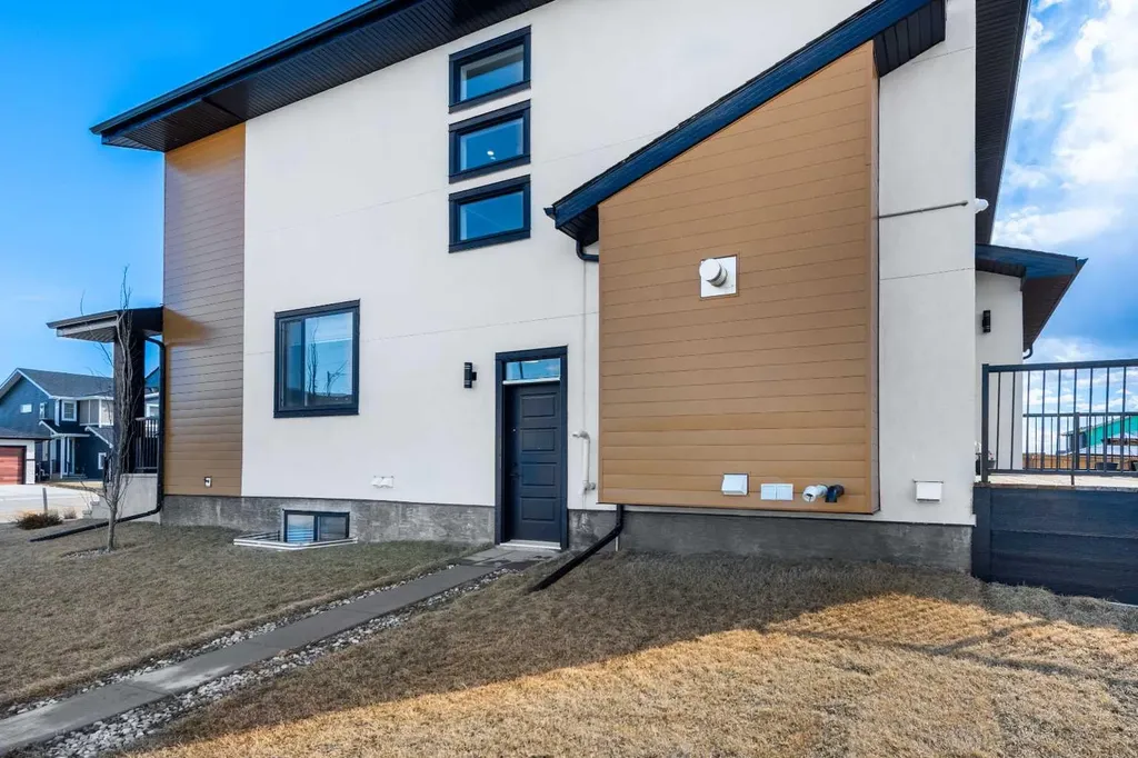 1001 Waterford Drive SE Chestermere AB T1X2T7