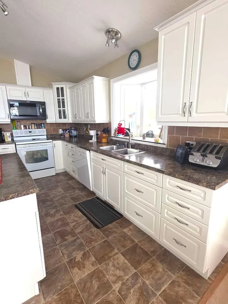 1ST Avenue Key Cove Estates Joussard AB T0G 1J0