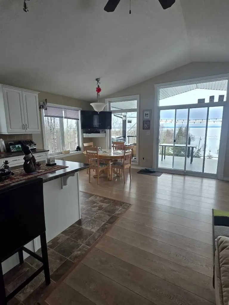 1ST Avenue Key Cove Estates Joussard AB T0G 1J0