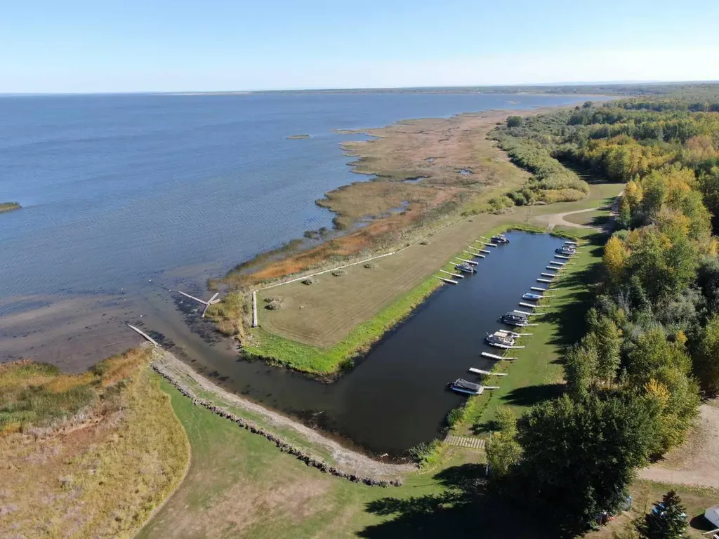 1ST Avenue Key Cove Estates Joussard AB T0G 1J0