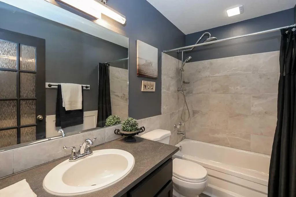 25 Kee Close Red Deer AB T4P 3M4