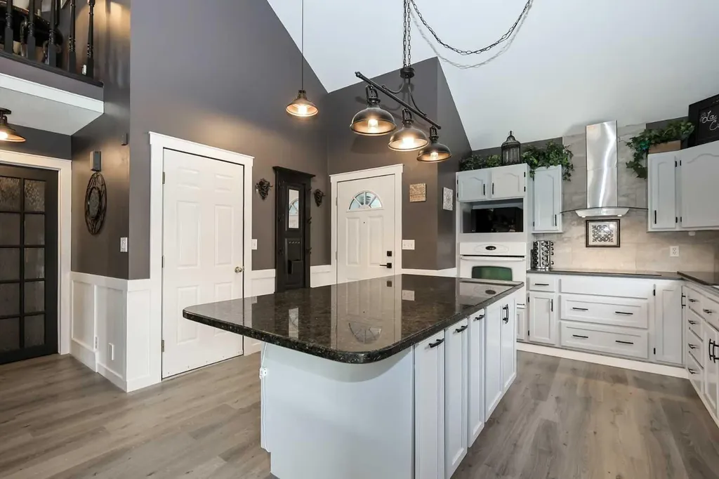 25 Kee Close Red Deer AB T4P 3M4