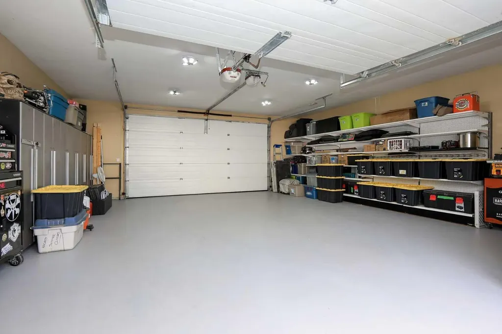 25 Kee Close Red Deer AB T4P 3M4