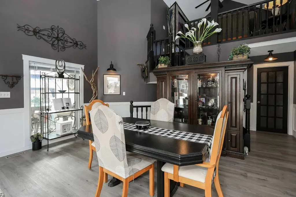 25 Kee Close Red Deer AB T4P 3M4