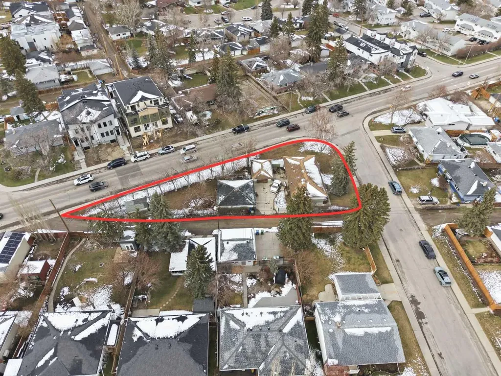 3439 33 Street SW Calgary AB T3E 2V3