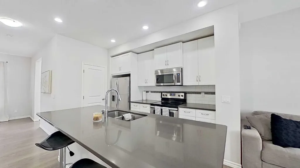 540 Evanston Link NW Calgary AB T3P0R4