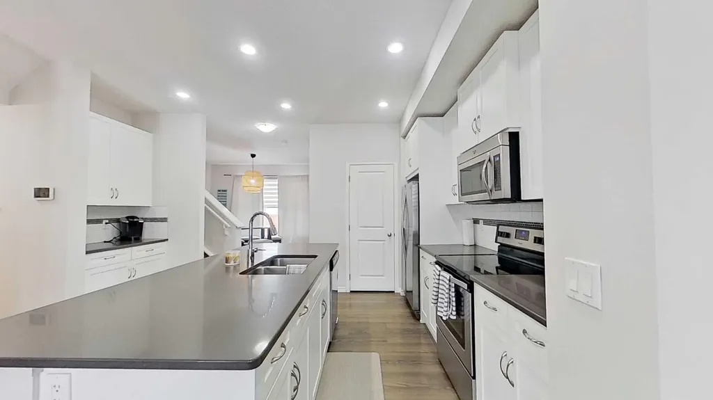540 Evanston Link NW Calgary AB T3P0R4