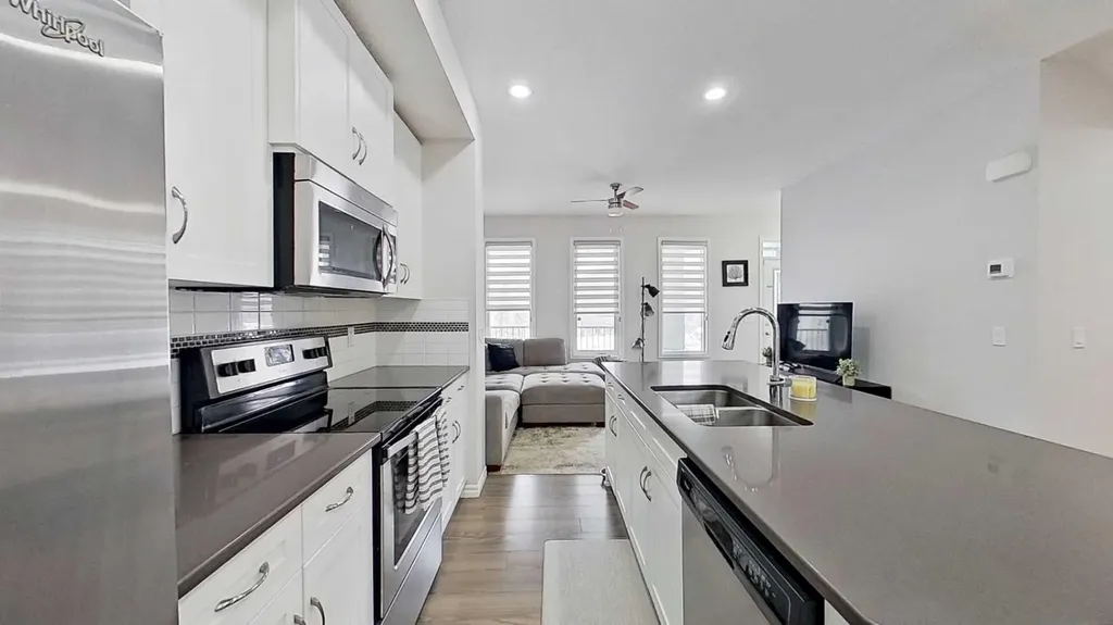 540 Evanston Link NW Calgary AB T3P0R4