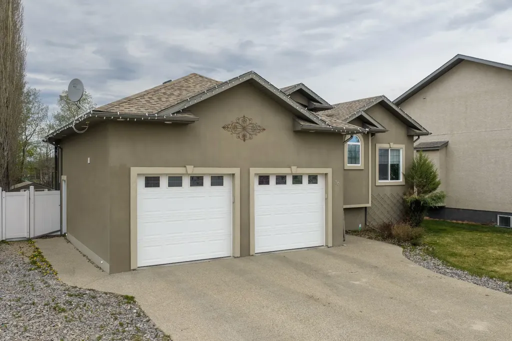 30 Poplar Drive Whitecourt AB T7S 0A1