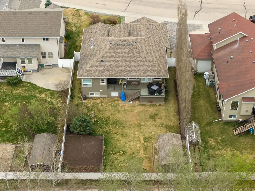 30 Poplar Drive Whitecourt AB T7S 0A1