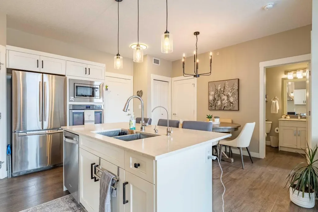 10 Walgrove Walk SE Calgary AB T2X 4E1