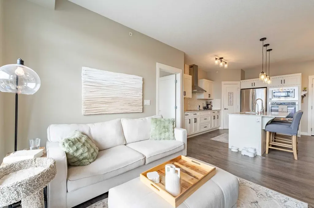 10 Walgrove Walk SE Calgary AB T2X 4E1