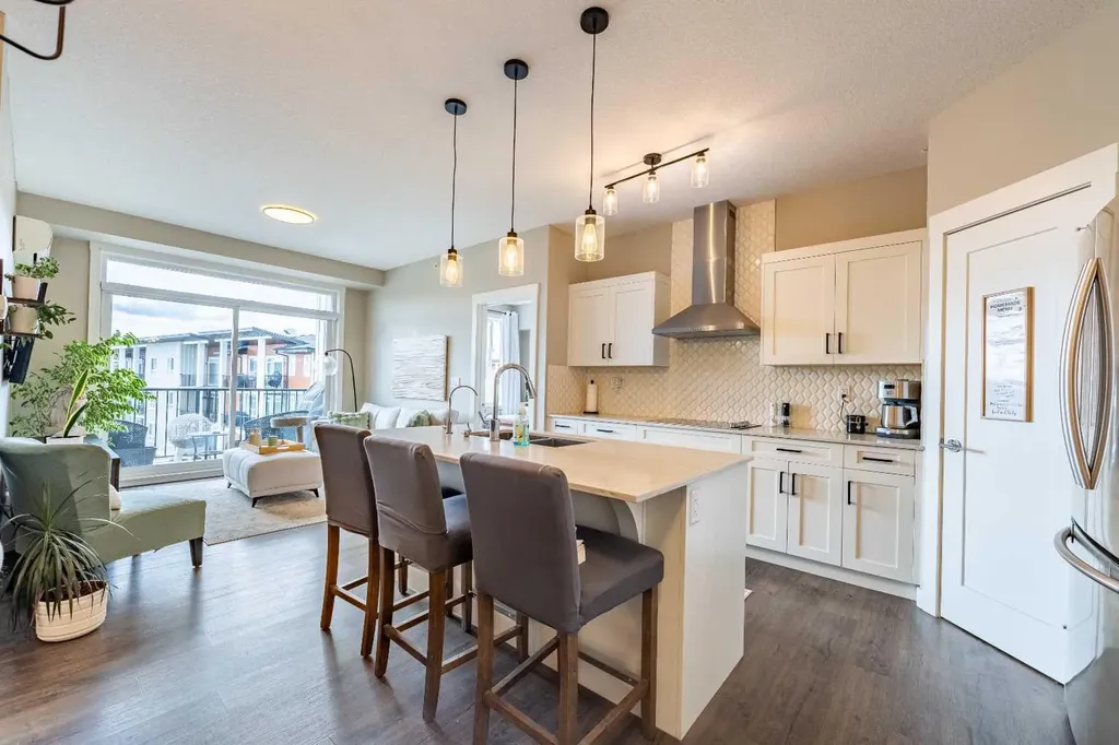 10 Walgrove Walk SE Calgary AB T2X 4E1