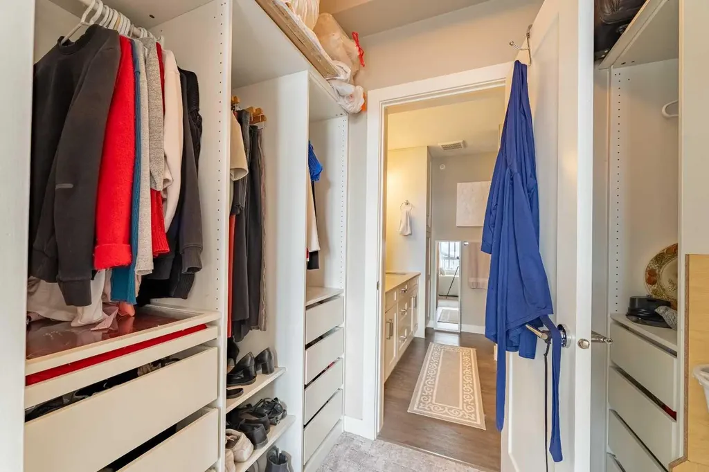 10 Walgrove Walk SE Calgary AB T2X 4E1